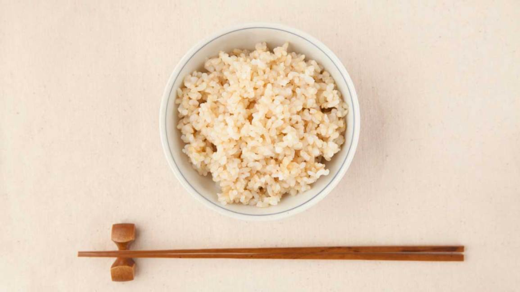 ข้าวกล้องเป็นอาหารที่มักเกี่ยวข้องกับการกินเพื่อสุขภาพ